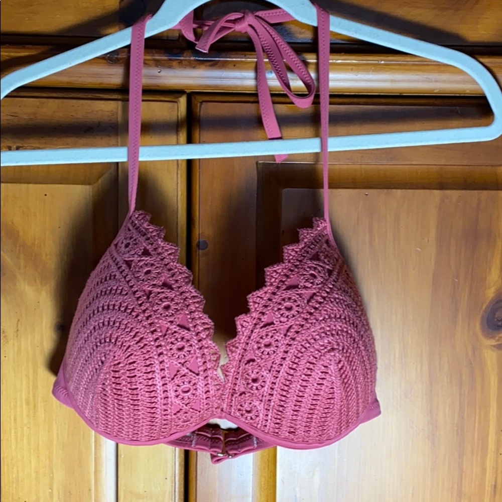 SHADE & SHORE Raspberry Pink Knitted Crocheted Bikini Swim Top